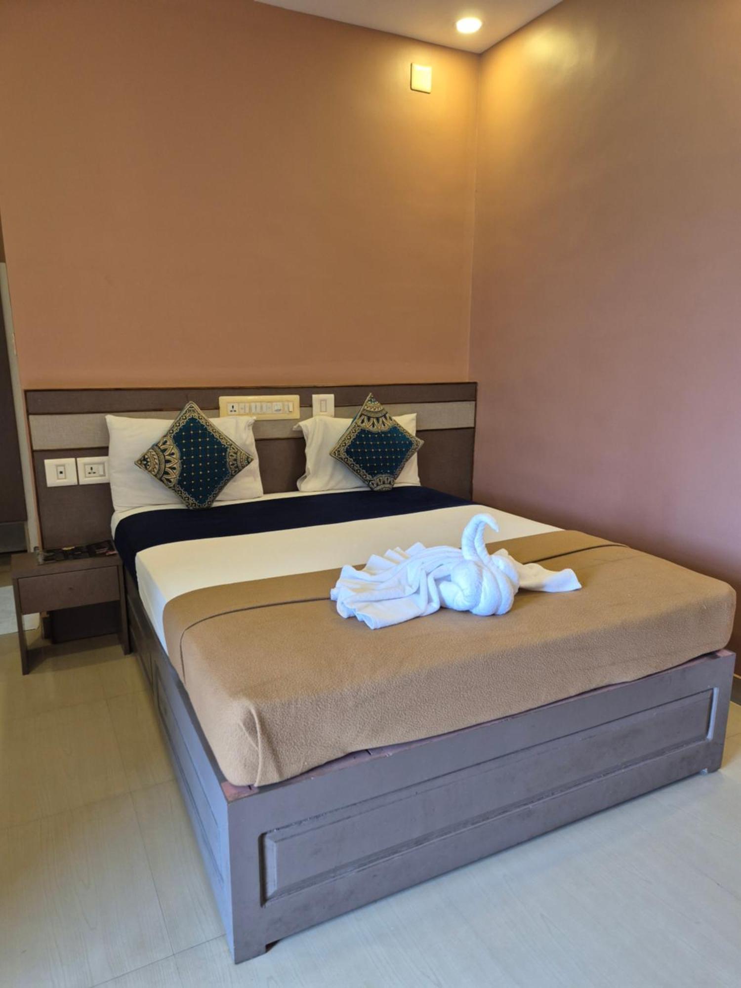Alfa Inn Nedumbassery Extérieur photo