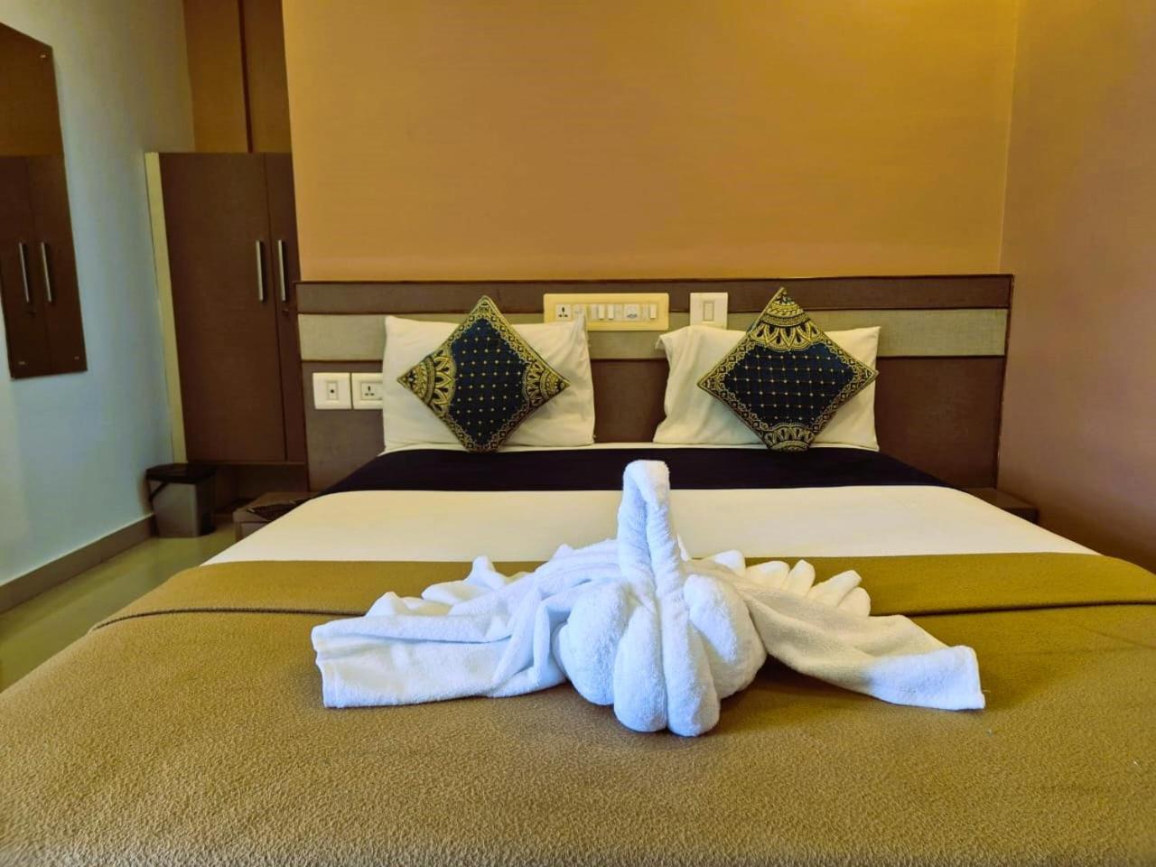 Alfa Inn Nedumbassery Extérieur photo